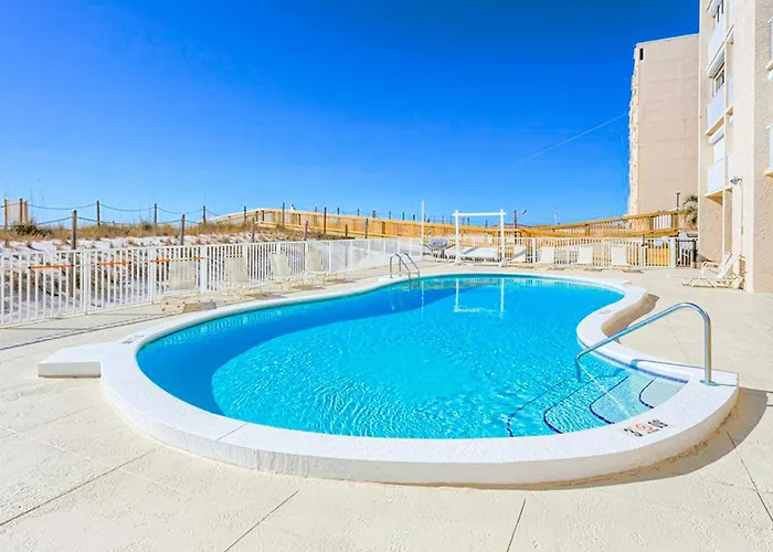 The Edgewater 44 Apartment *