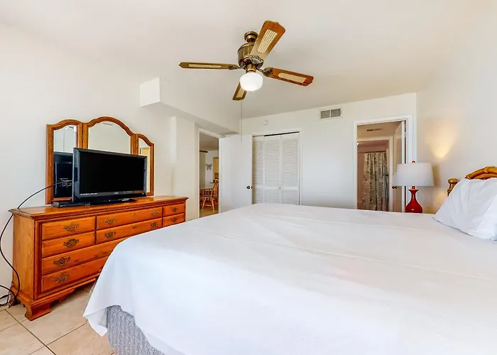 The Edgewater 44